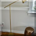D02. Metal standing task lamp. 
